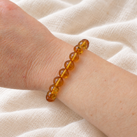 bracelet ambre porté