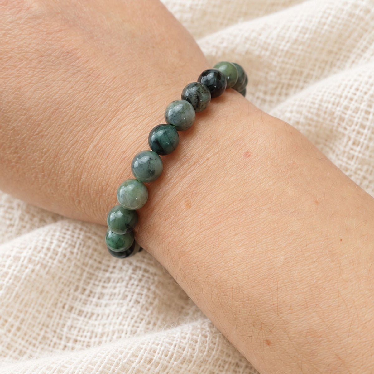 bracelet emeraude poignet