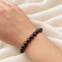 bracelet grenat poignet