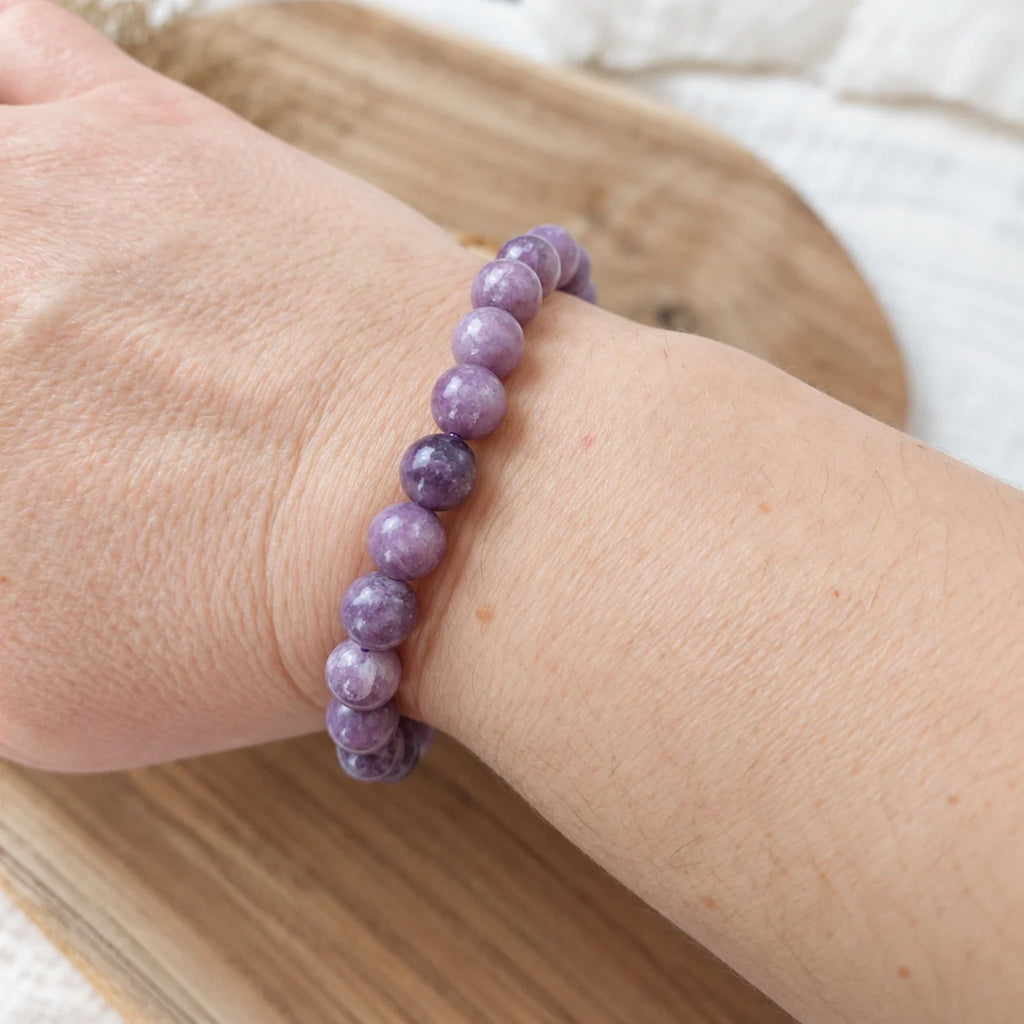 bracelet lépidolite porté