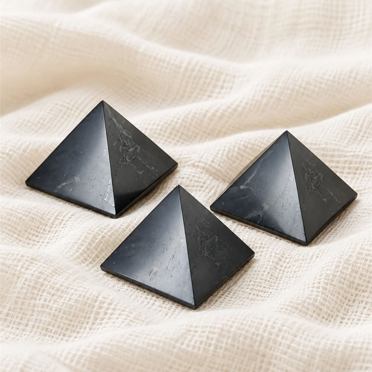 Pyramide Shungite